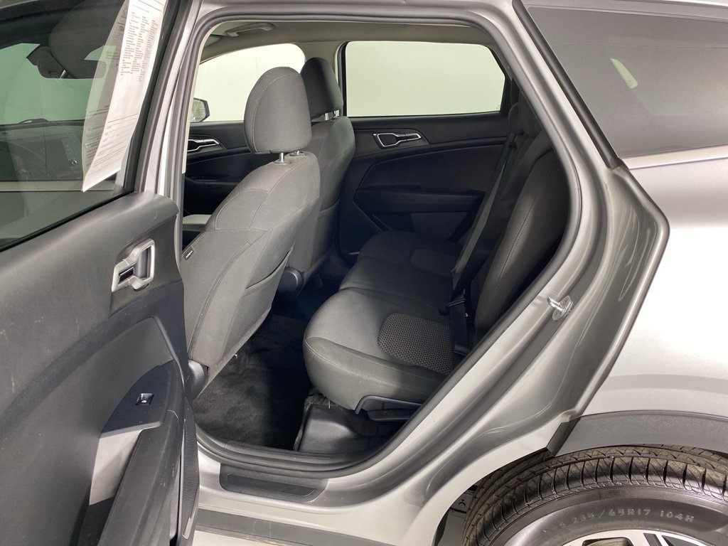 Used 2023 Kia Sportage LX image 30