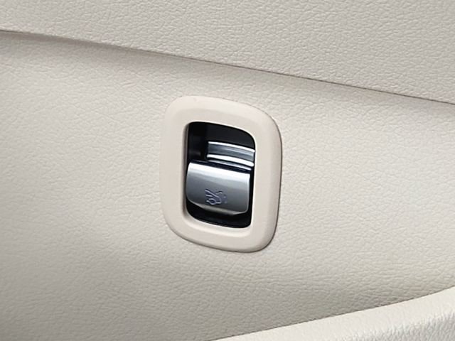 Used 2023 Mercedes-Benz C 300 4MATIC Sedan image 29