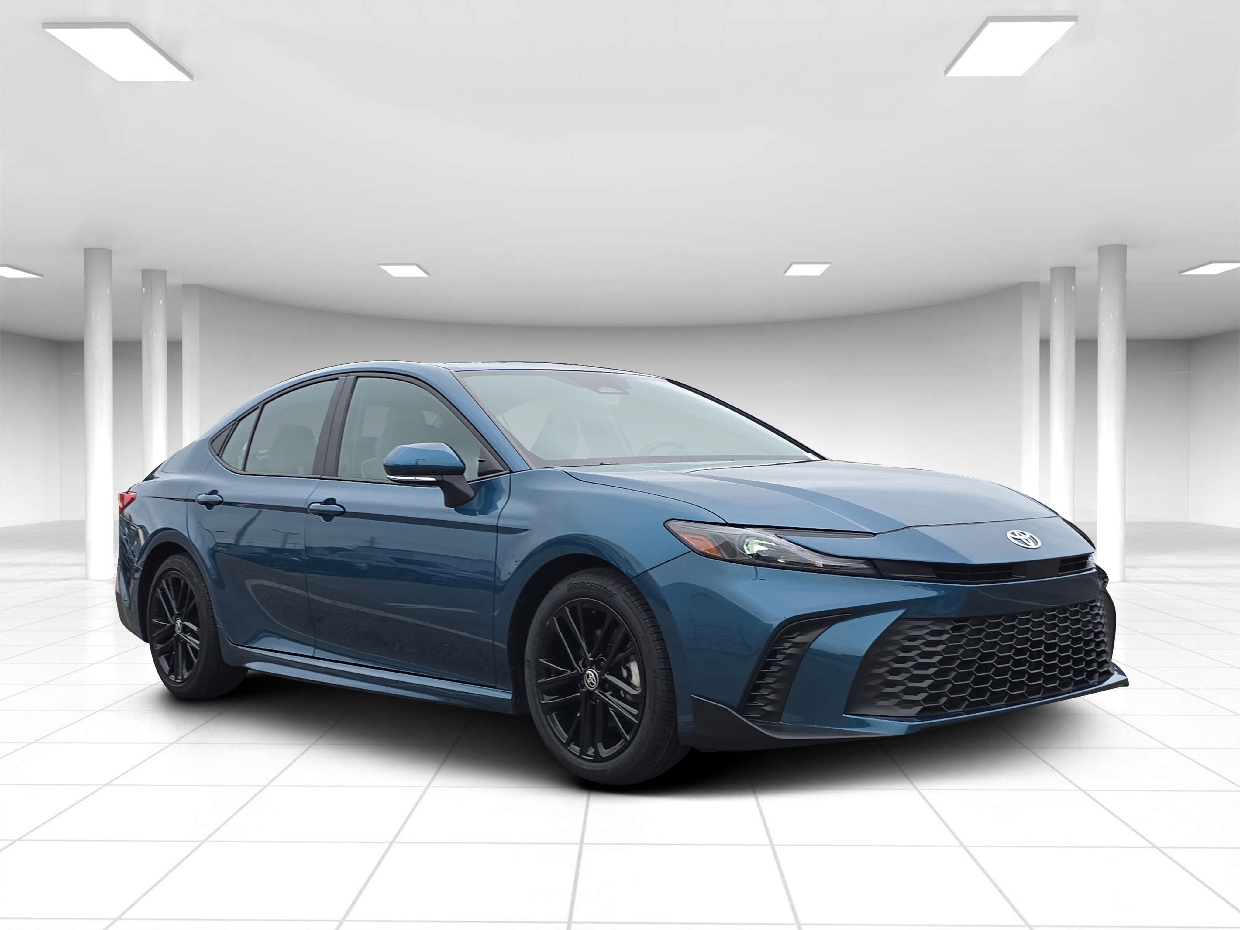 Used 2025 Toyota Camry SE