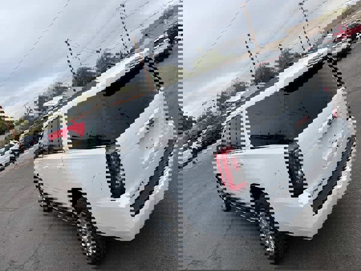 Used 2019 GMC Yukon XL SLE w/ SLE Value Package image 53