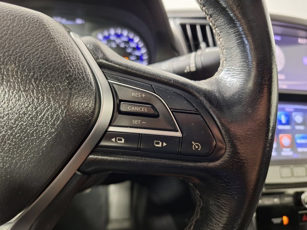 Used 2019 INFINITI Q60 3.0t Luxe AWD/4WD image 18