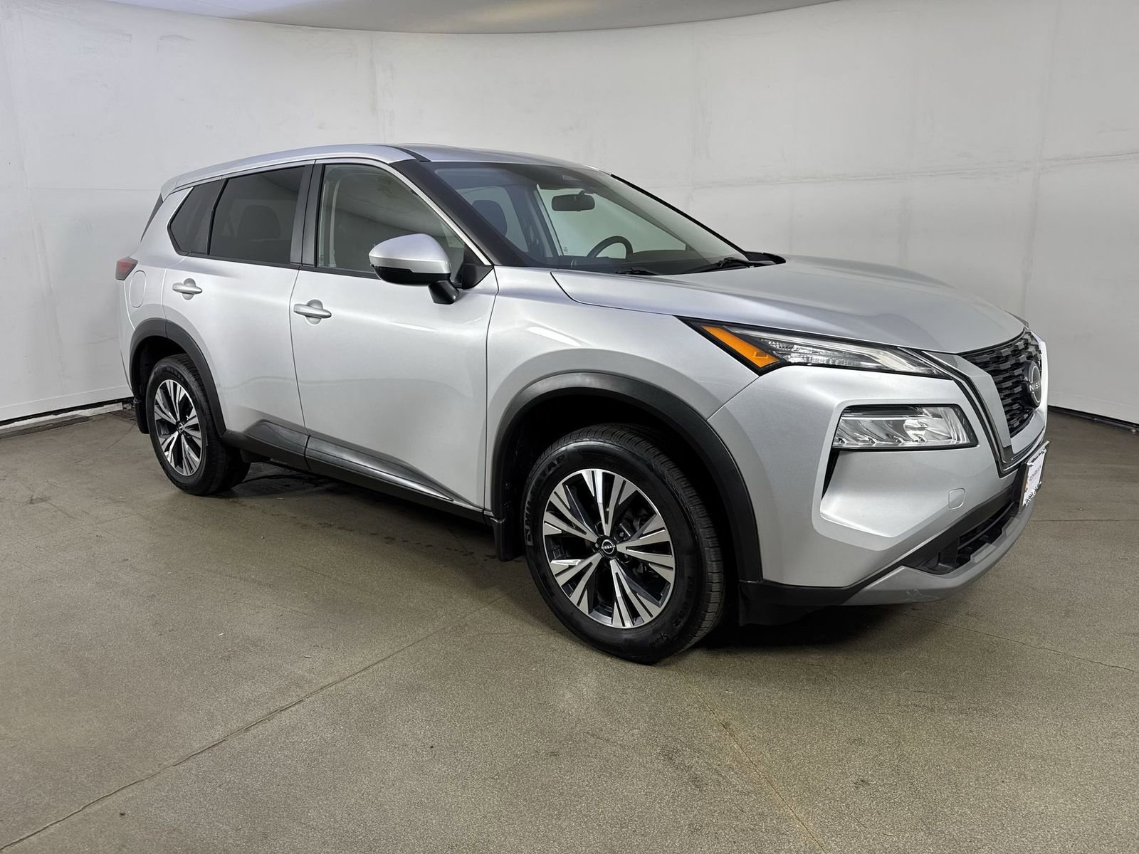 Certified 2022 Nissan Rogue SV AWD/4WD image 3