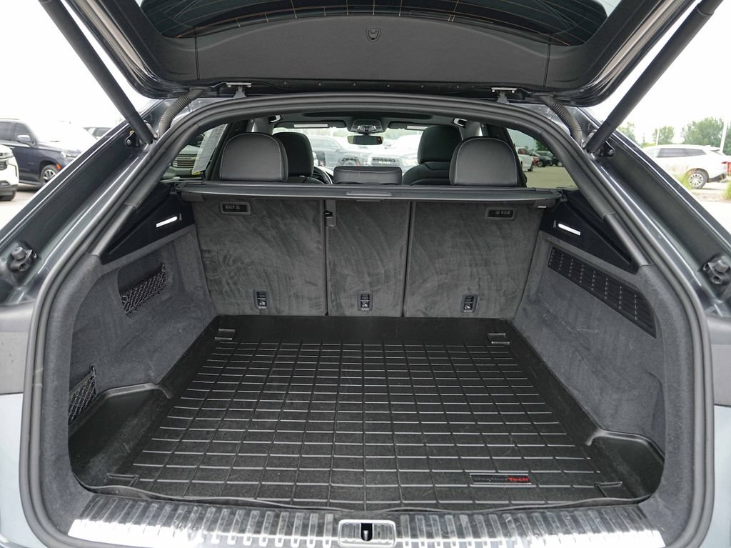 Used 2019 Audi Q8 Prestige AWD/4WD image 15