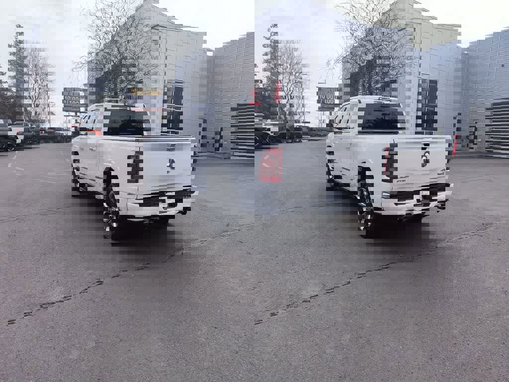 Used 2022 RAM 1500 Limited w/ Body-Colour Bumper Group image 4
