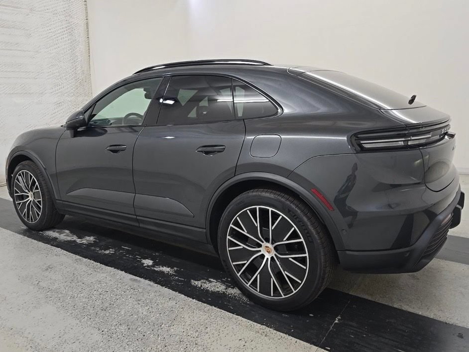 Used 2024 Porsche Macan 4 Electric AWD/4WD image 2