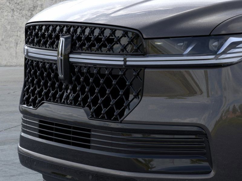 New 2026 Lincoln Navigator Black Label AWD/4WD image 17