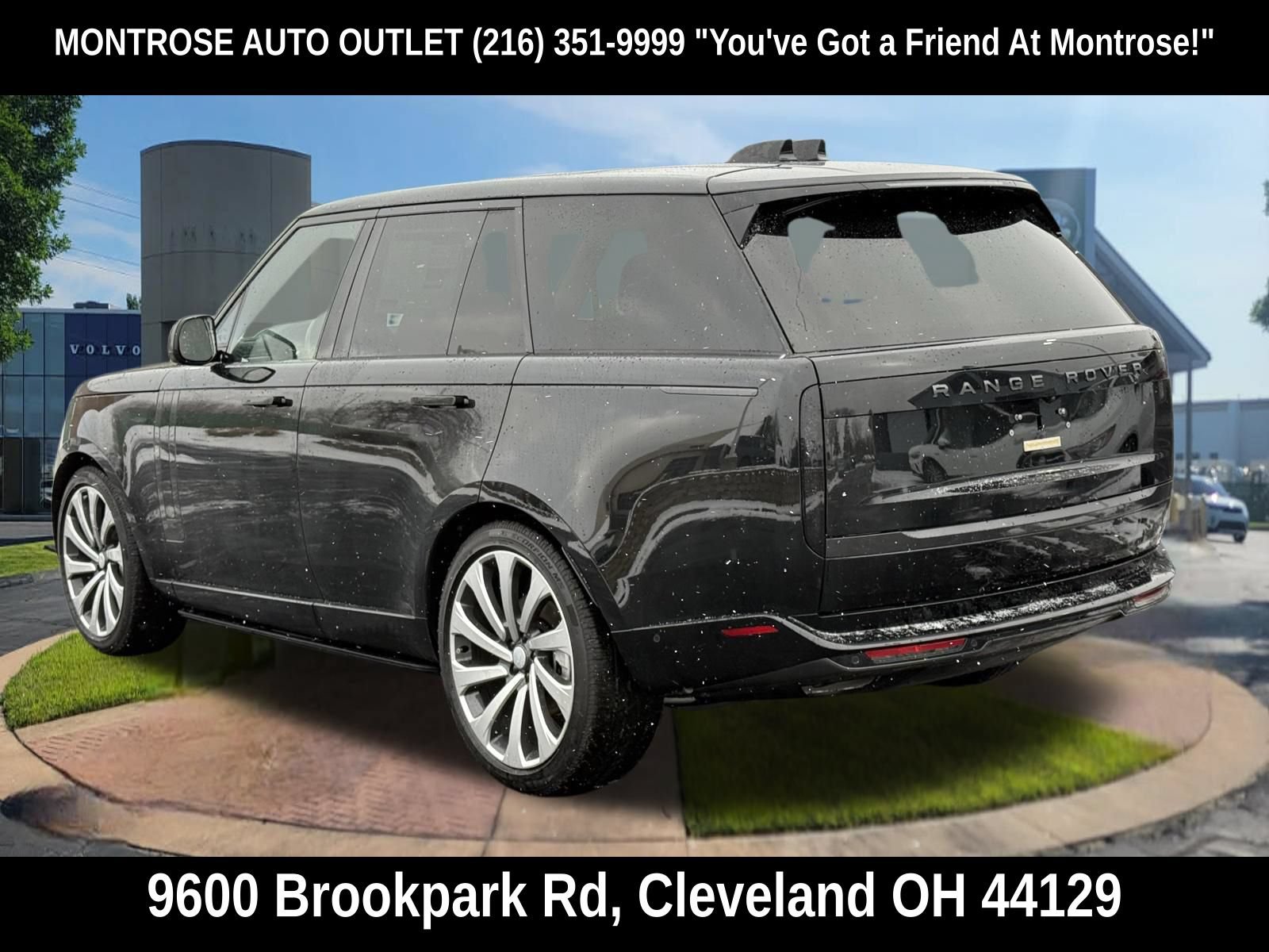 New 2025 Land Rover Range Rover SE AWD/4WD image 3