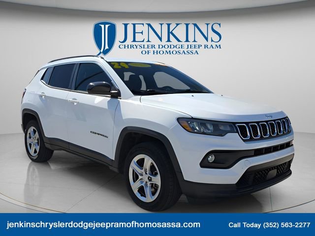 Certified 2024 Jeep Compass Latitude image 9