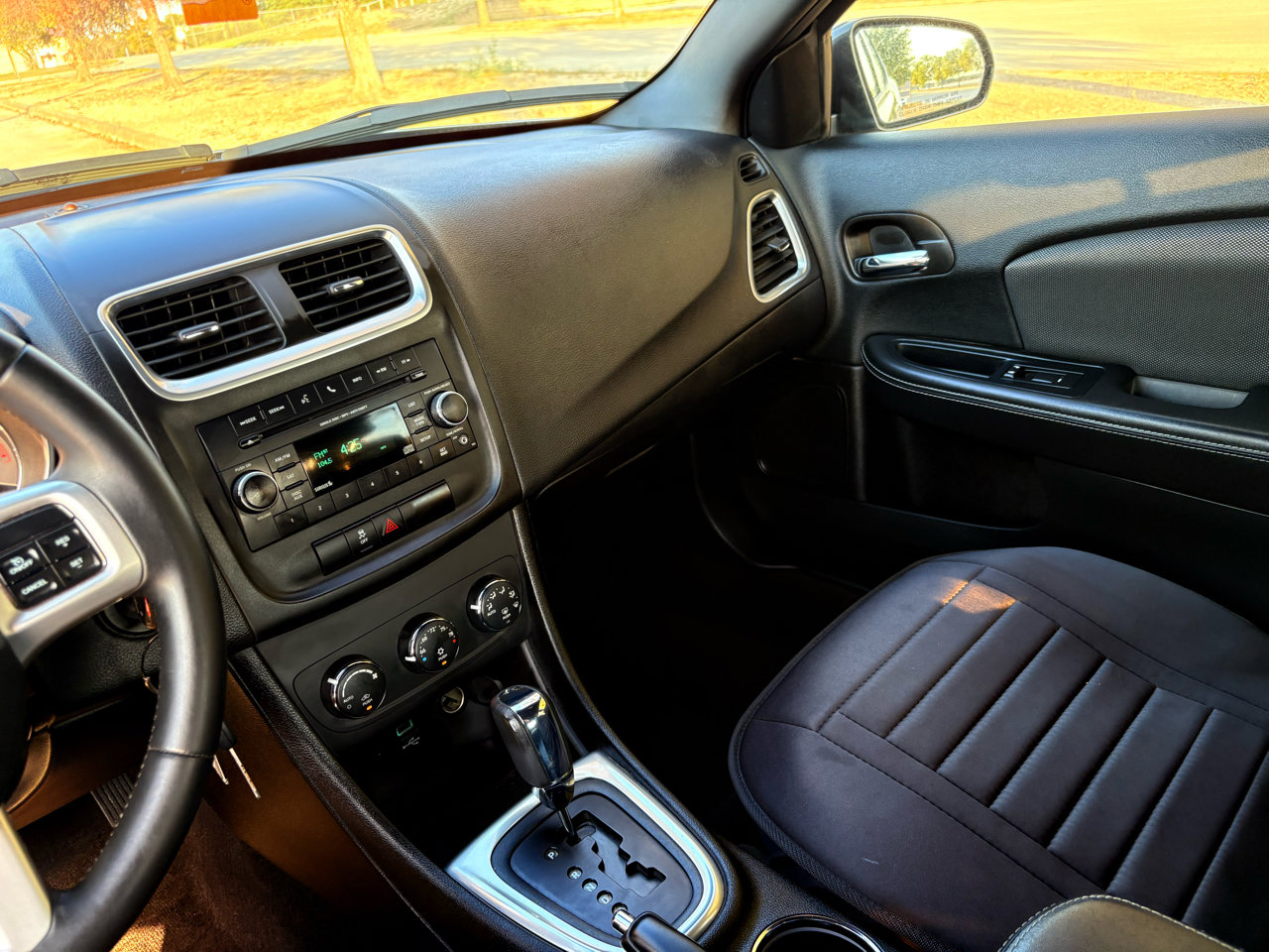 Used 2013 Dodge Avenger SXT w/ Rallye Appearance Group image 35