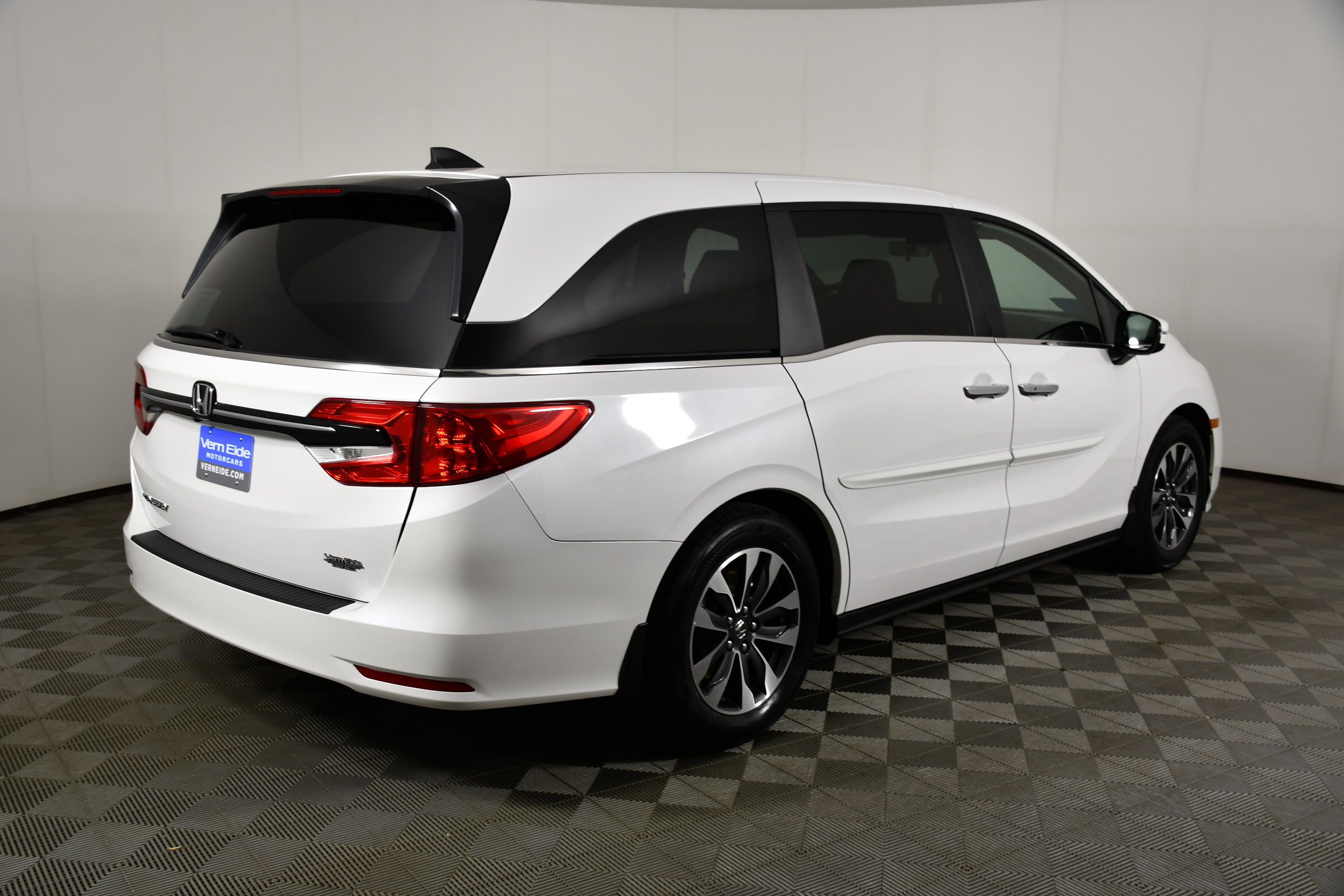 Certified 2024 Honda Odyssey EX-L image 6