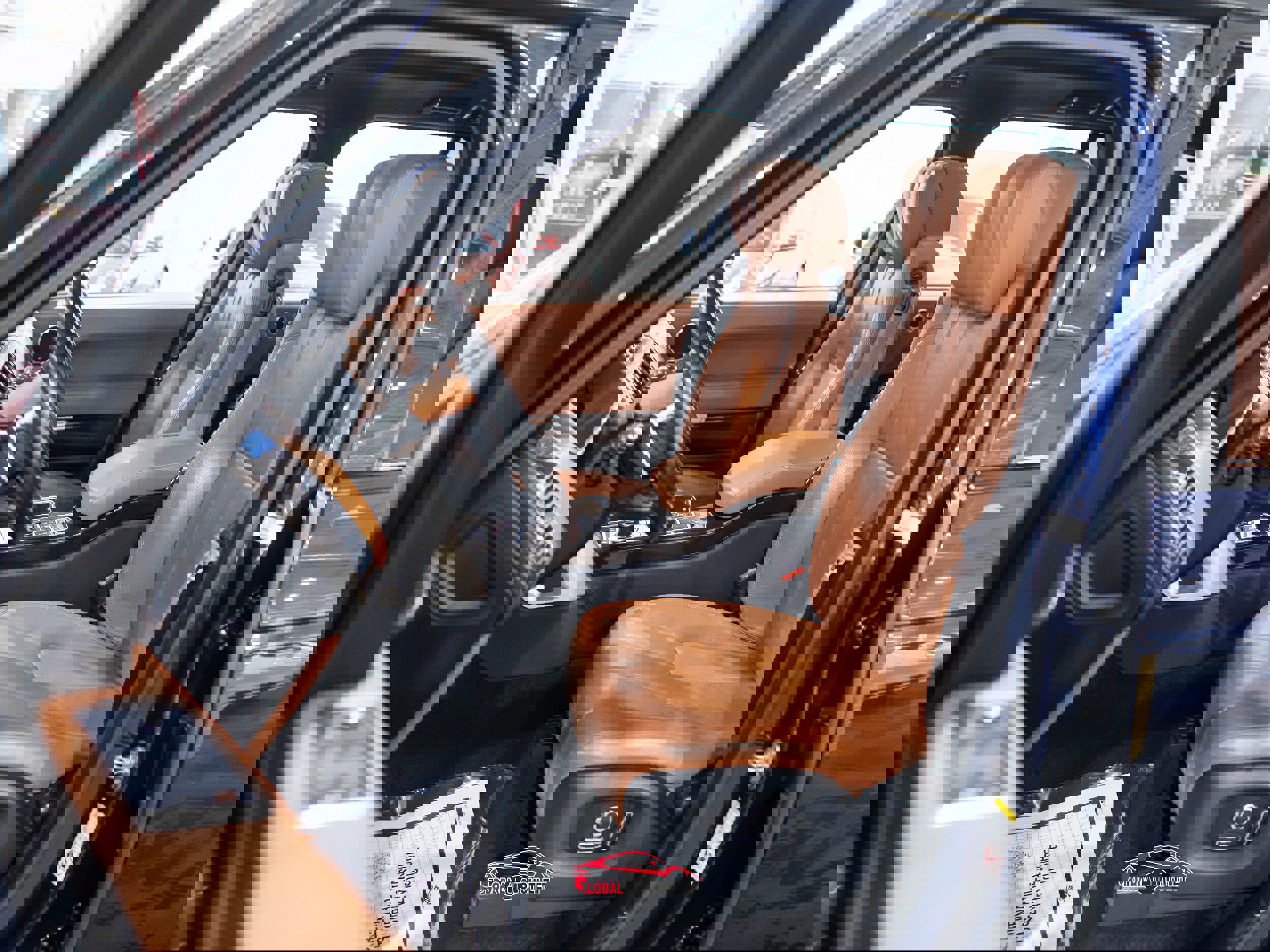 Used 2016 Land Rover Range Rover Autobiography image 16