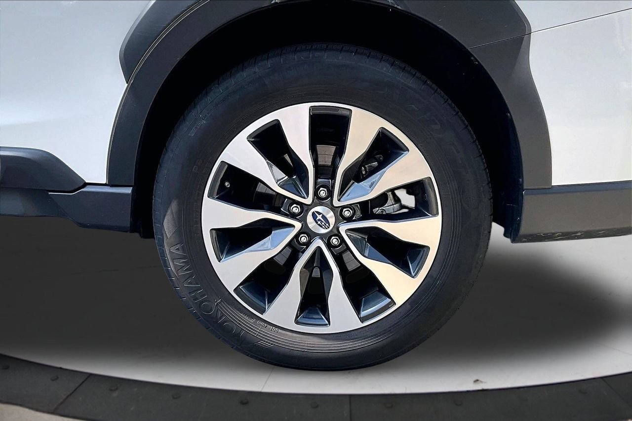 Used 2024 Subaru Outback Limited AWD/4WD image 35