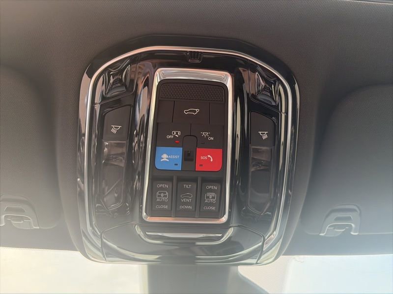 New 2026 Jeep Grand Wagoneer L Summit w/ Premium Group III image 29