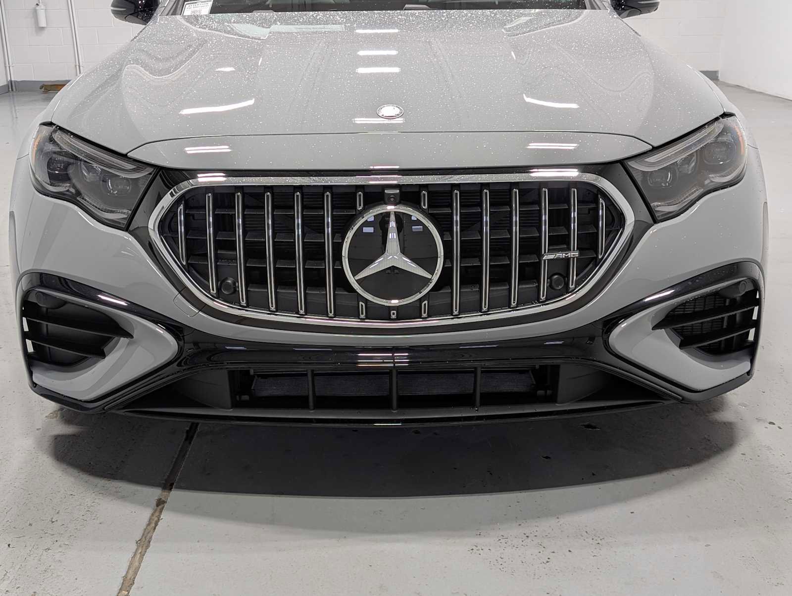 New 2026 Mercedes-Benz E 53 AMG e 4MATIC Sedan image 2