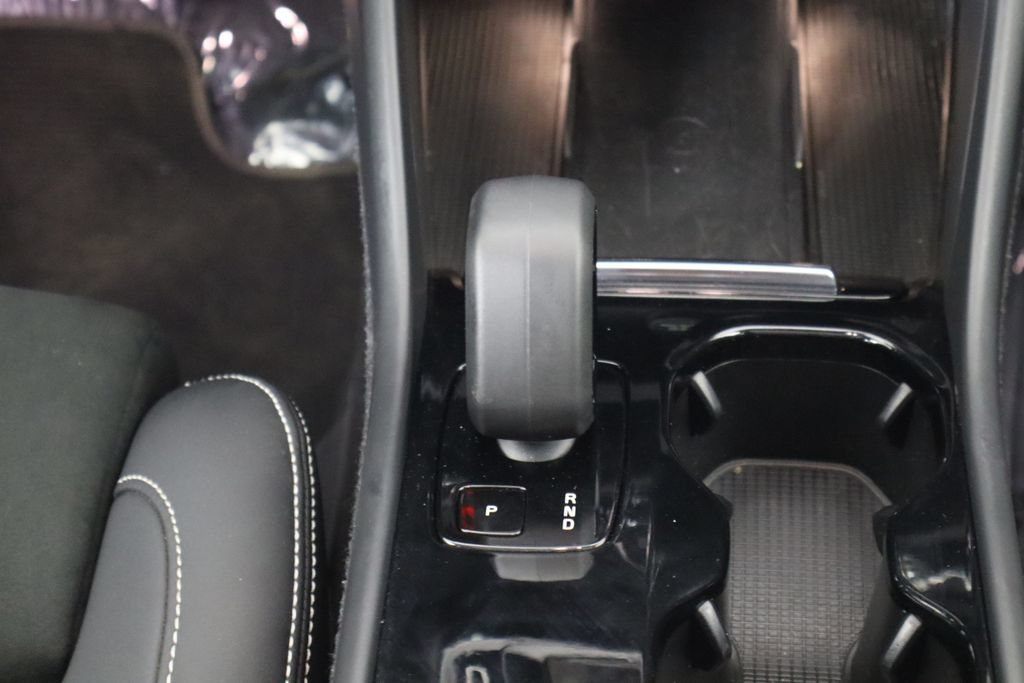 Used 2023 Volvo XC40 Recharge Plus AWD/4WD image 27