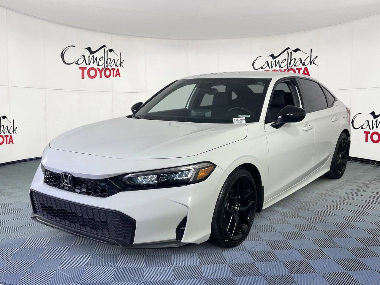 Used 2025 Honda Civic Sport image 4