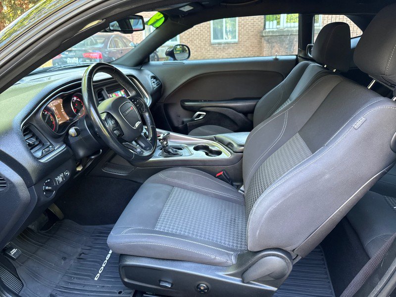 Used 2019 Dodge Challenger SXT AWD/4WD image 13