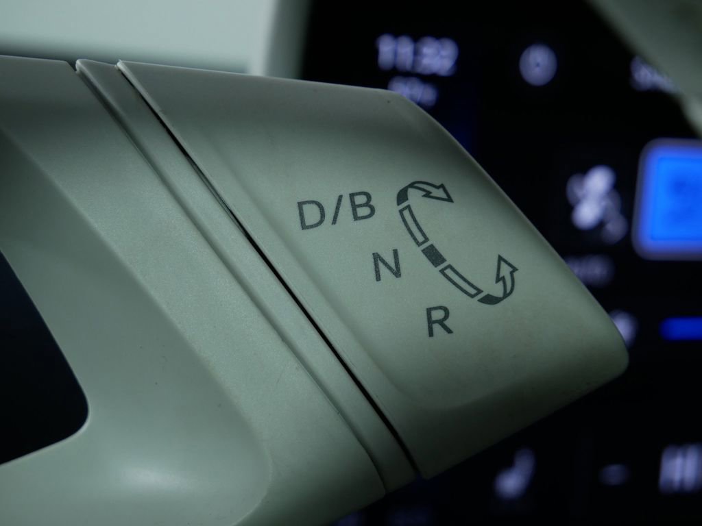 Used 2023 Volkswagen ID.4 Pro S image 31