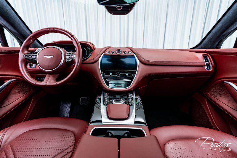 Used 2021 Aston Martin DBX image 37