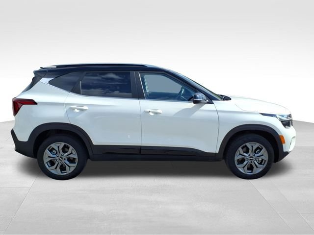 Used 2024 Kia Seltos S AWD/4WD image 11