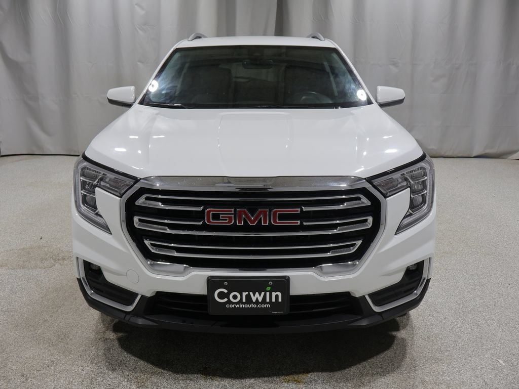 Used 2024 GMC Terrain SLT AWD/4WD image 6