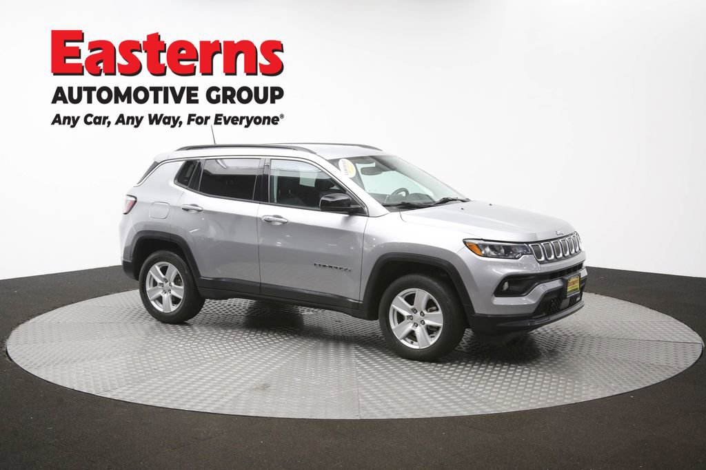 Used 2022 Jeep Compass Latitude w/ Convenience Group AWD/4WD image 47