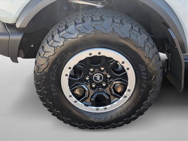 Used 2022 Ford Bronco Badlands image 9