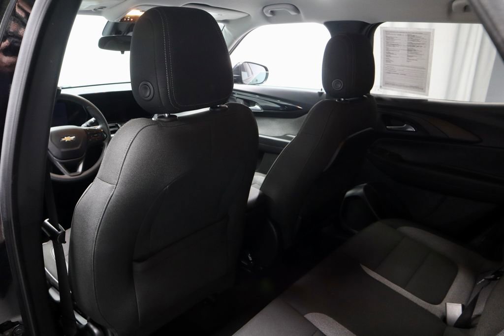Used 2024 Chevrolet TrailBlazer LT w/ Driver Confidence Package FWD image 20