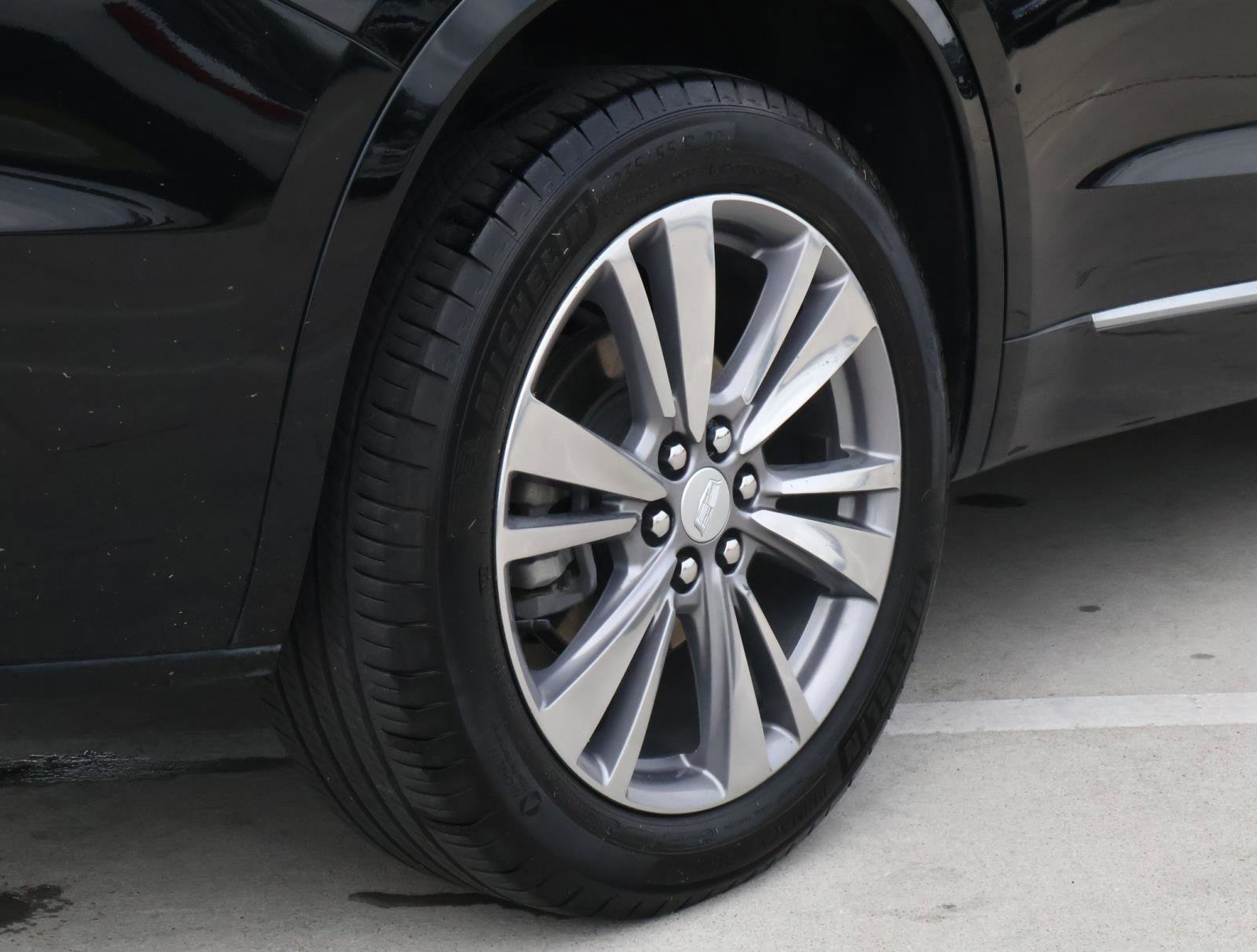 Used 2024 Cadillac XT6 Premium Luxury FWD image 12