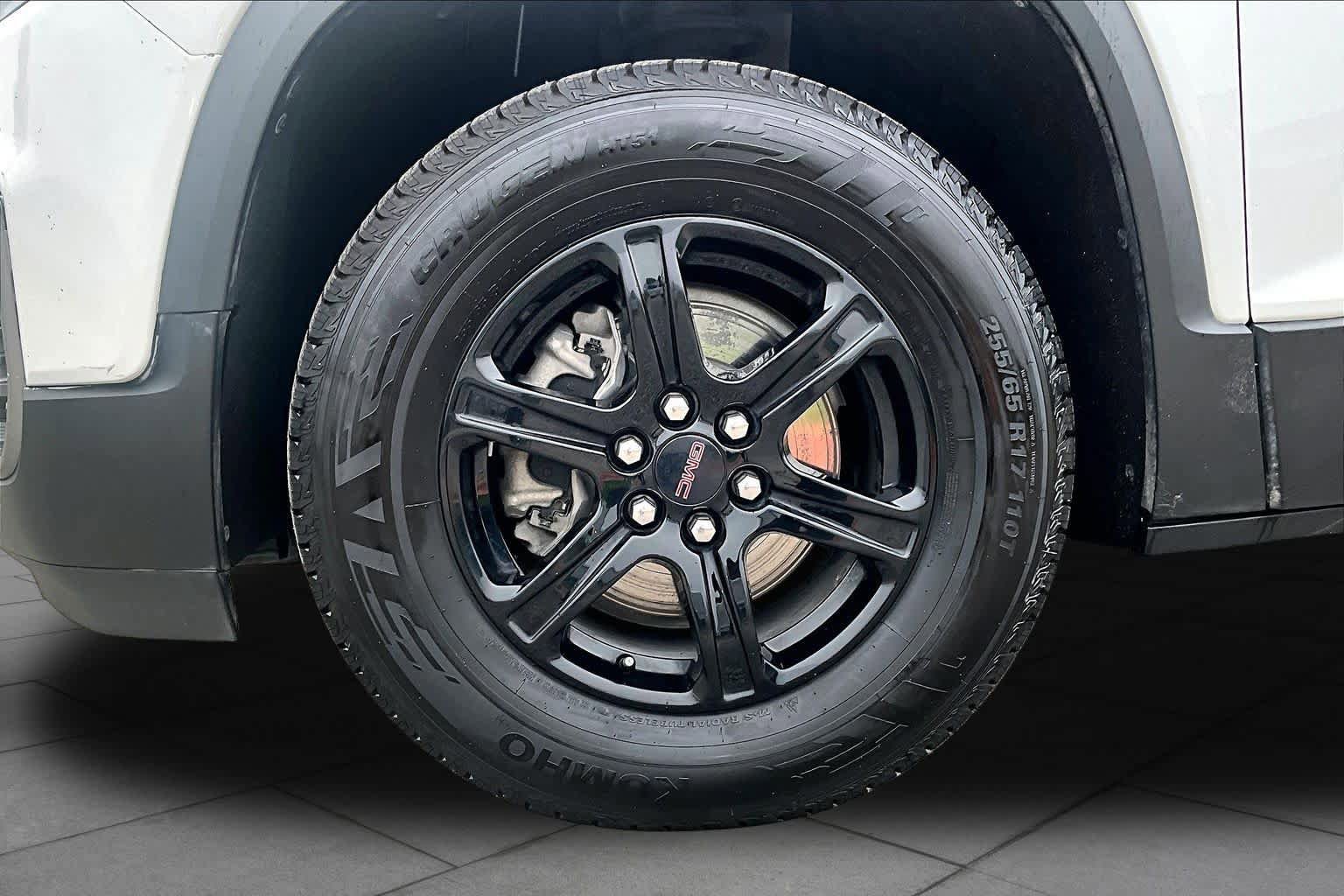 Used 2023 GMC Acadia AT4 w/ Preferred Package AWD/4WD image 11