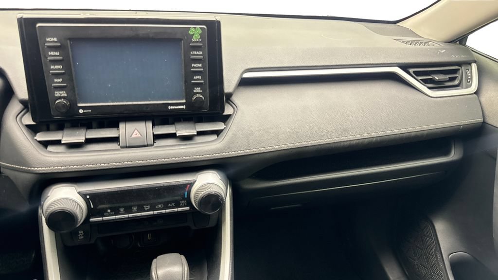 Used 2021 Toyota RAV4 LE FWD image 53