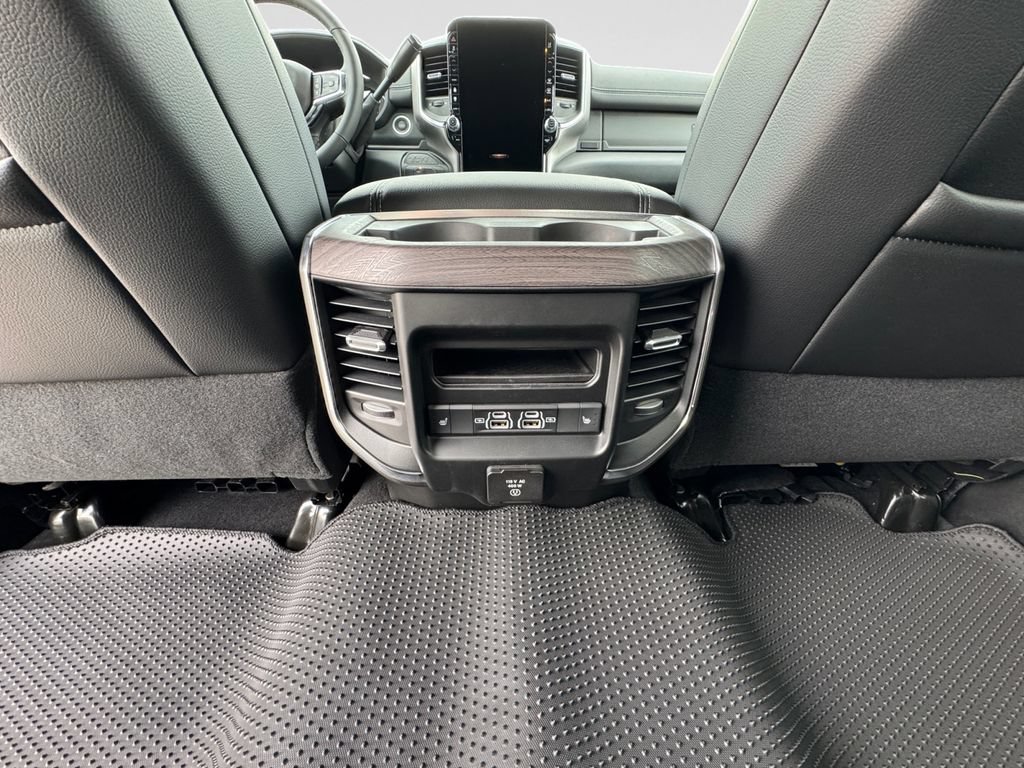 New 2026 RAM 3500 Laramie AWD/4WD image 14