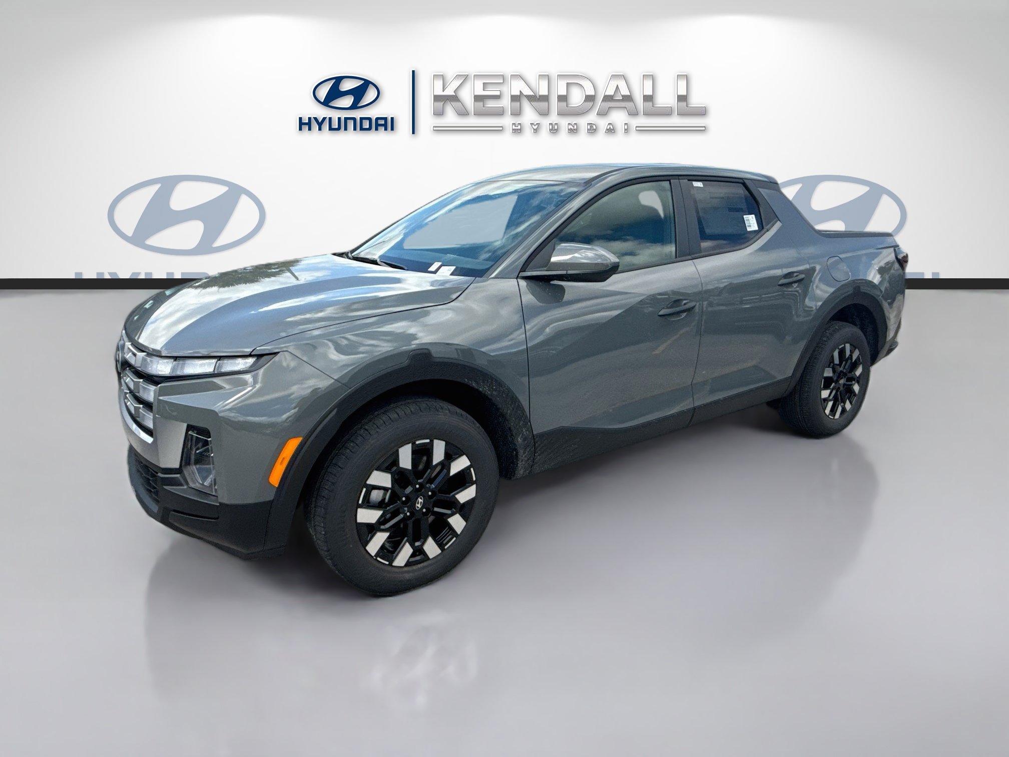 New 2027 Hyundai Santa Cruz SE FWD image 3