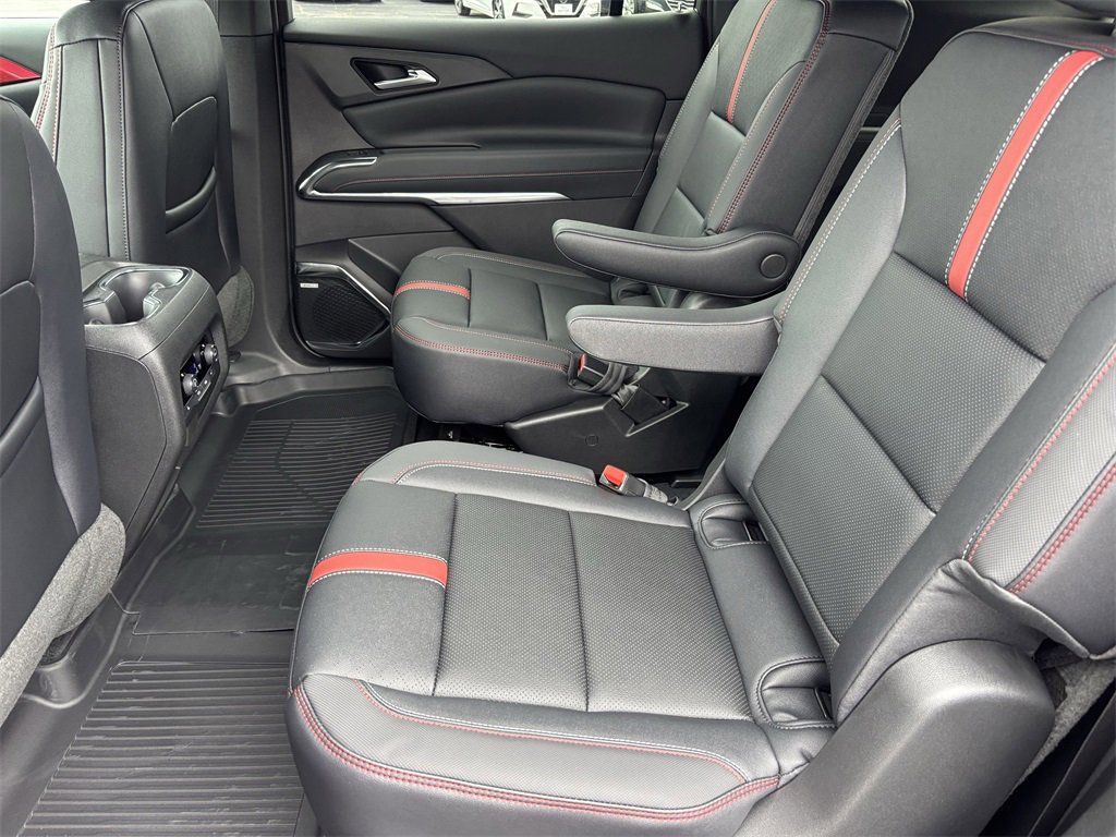 New 2026 Chevrolet Traverse RS w/ LPO, Floor Liner Package image 15