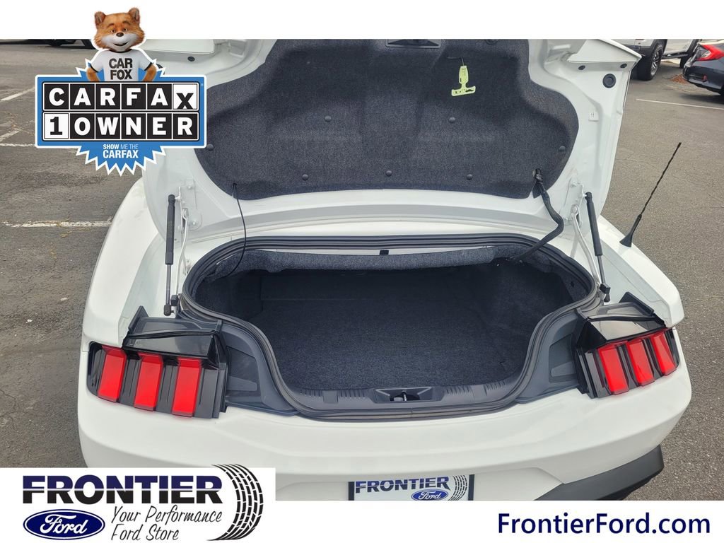 Used 2024 Ford Mustang Premium image 7