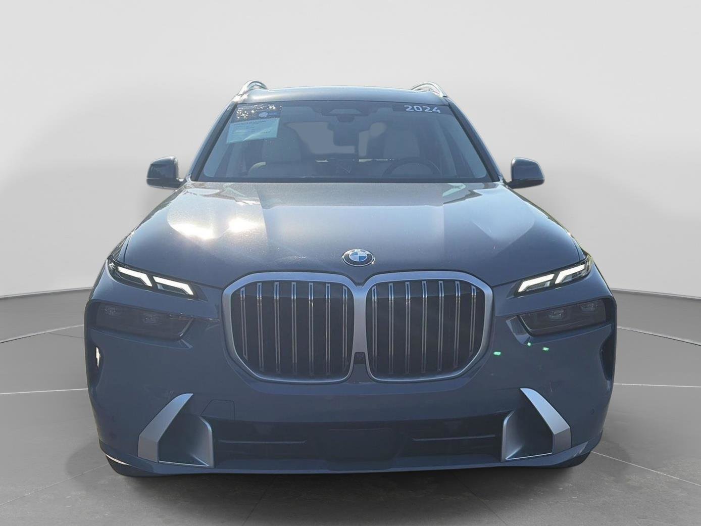 Certified 2024 BMW X7 xDrive40i w/ Executive Package AWD/4WD image 8