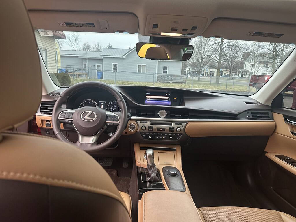 Used 2018 Lexus ES 350 w/ Accessory Package 2 FWD image 35