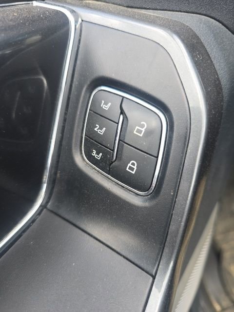 Used 2022 Ford F150 Lariat w/ Equipment Group 502A High image 20