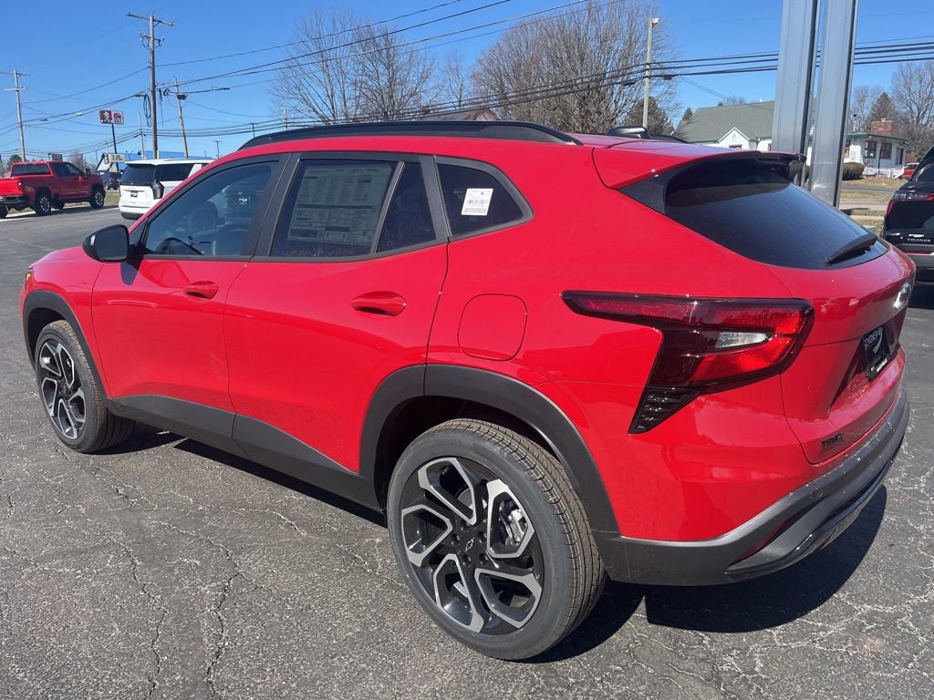 New 2026 Chevrolet Trax RS w/ Driver Confidence Package FWD image 3