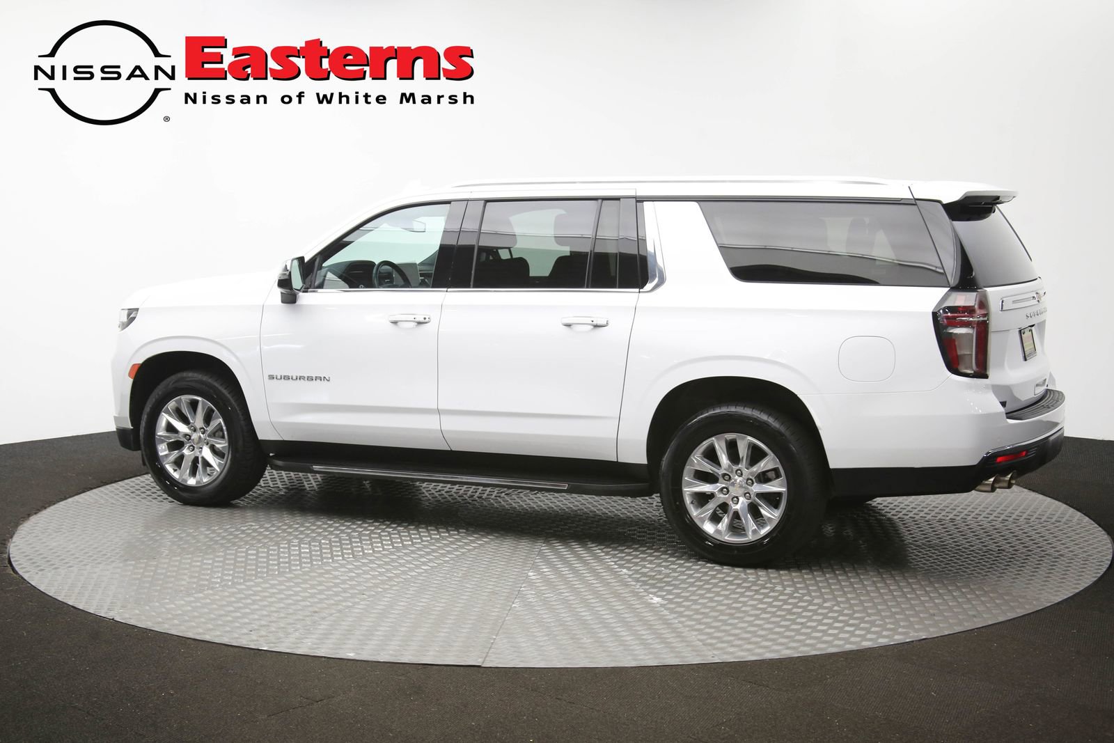 Used 2023 Chevrolet Suburban Premier RWD image 65