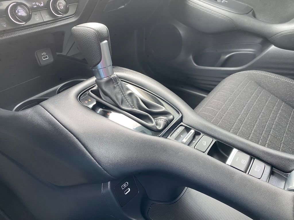 Used 2024 Honda HR-V LX image 26