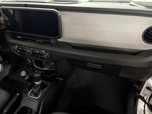 Used 2024 Jeep Gladiator Sport image 22