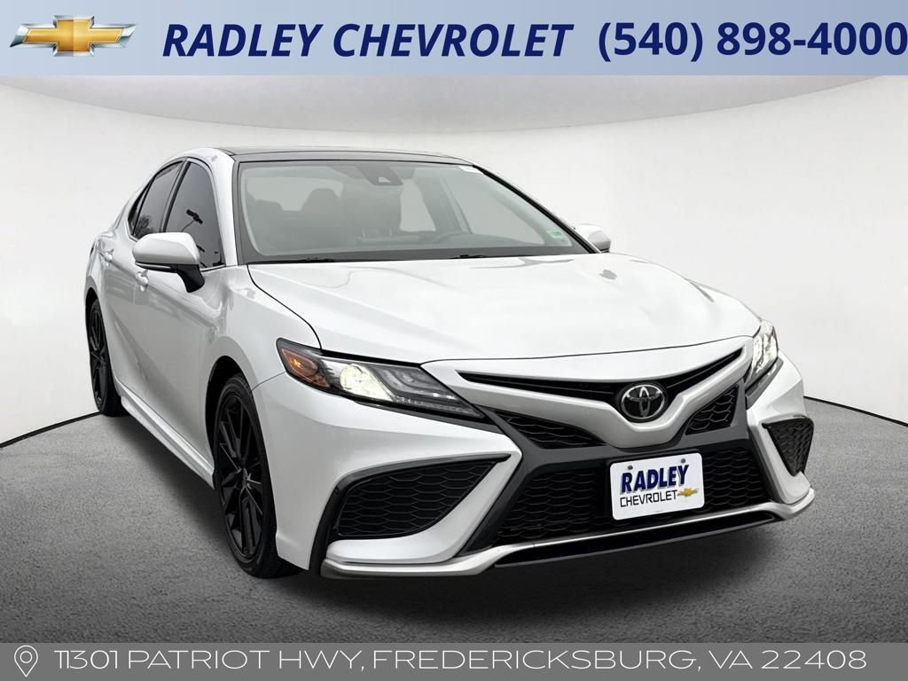 Used 2023 Toyota Camry XSE image 7