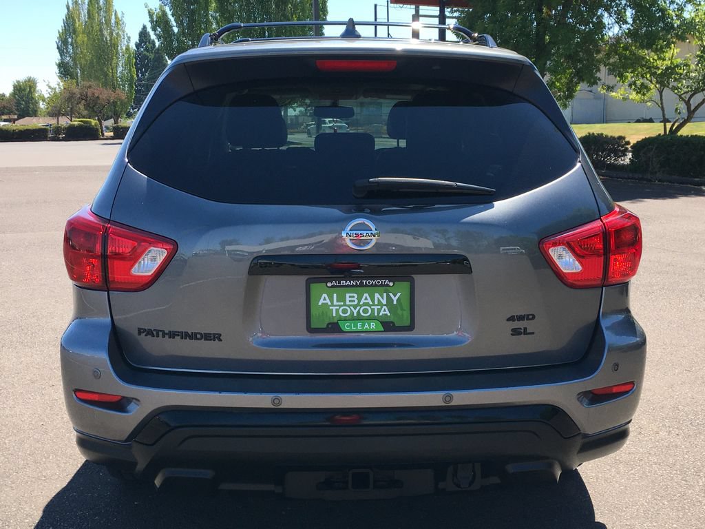 Used 2019 Nissan Pathfinder SL AWD/4WD image 5
