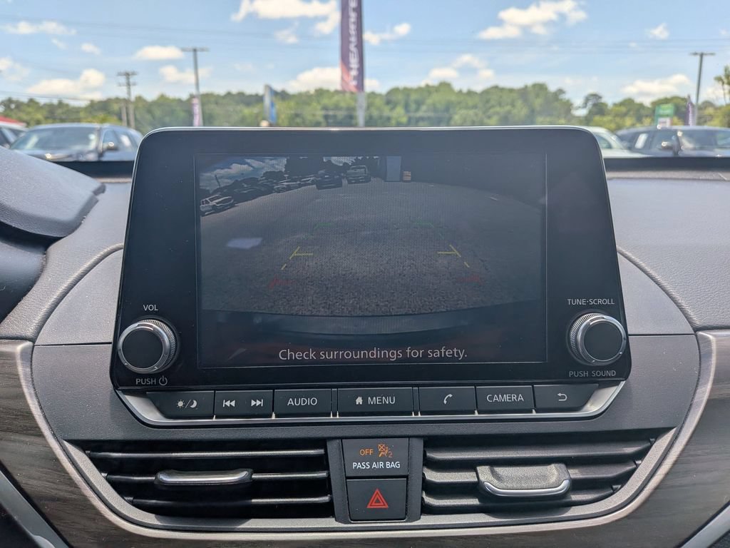 Used 2024 Nissan Altima 2.5 SV FWD image 25
