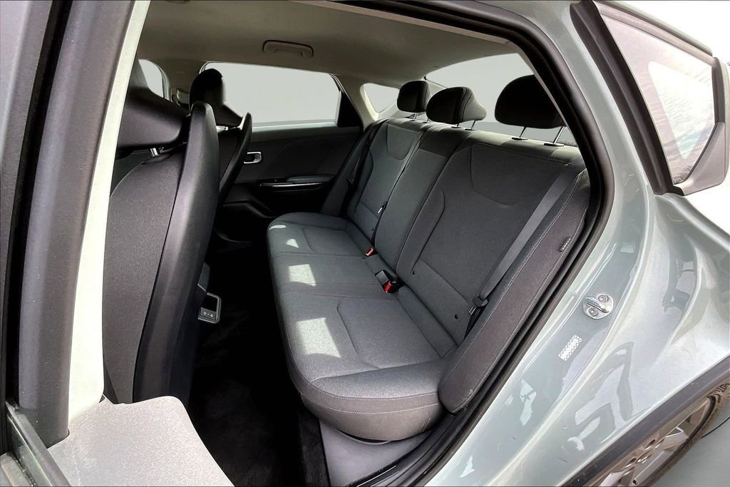 Used 2025 Kia K4 LXS image 19