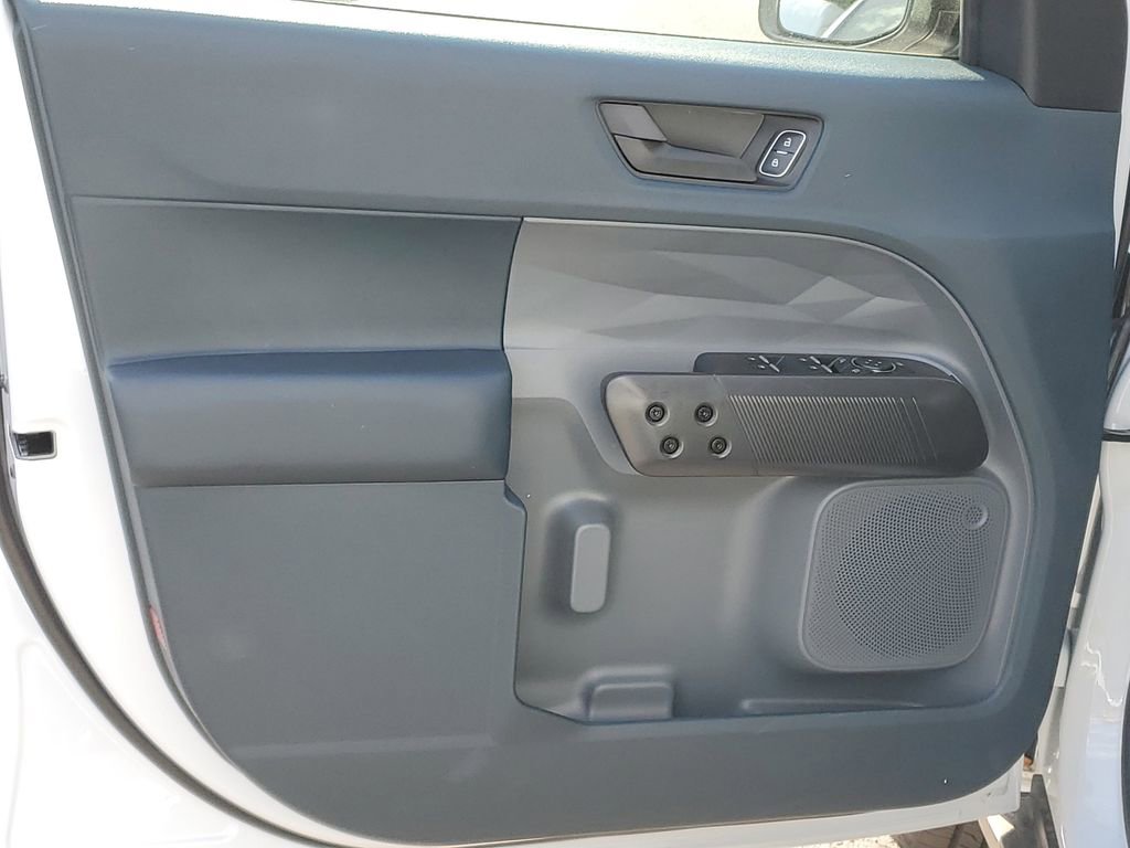 New 2025 Ford Maverick XLT w/ XLT Luxury Package image 19