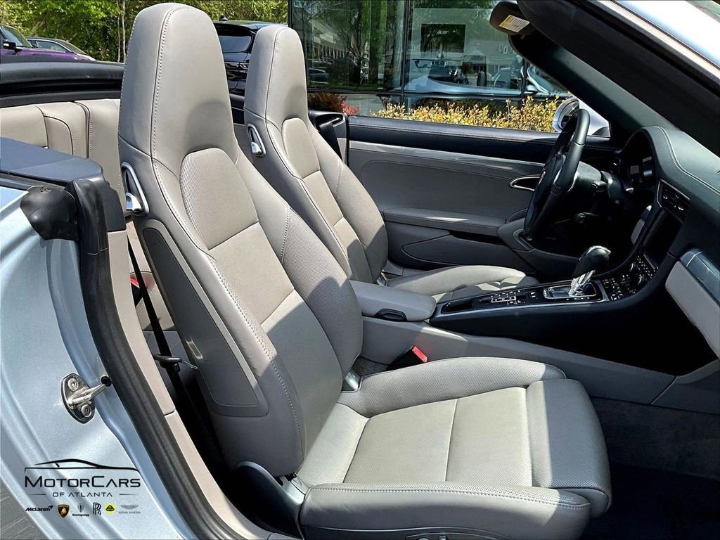 Used 2014 Porsche 911 Carrera 4S image 8