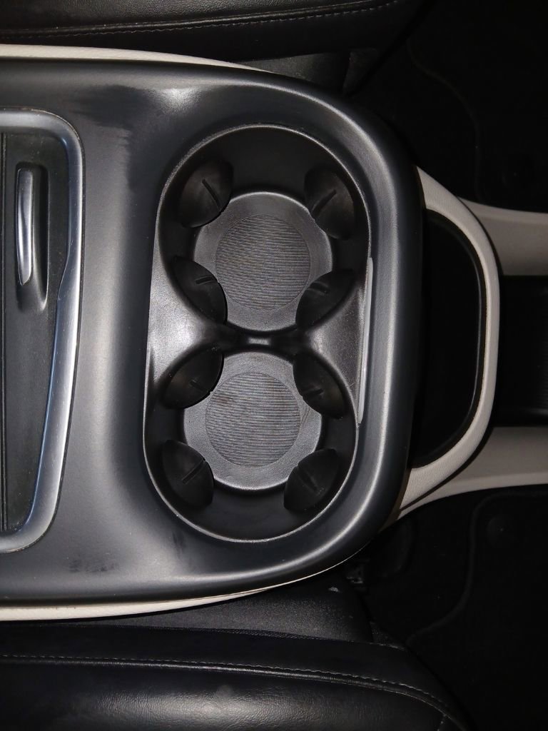 Used 2024 Chrysler Pacifica Touring-L FWD image 24