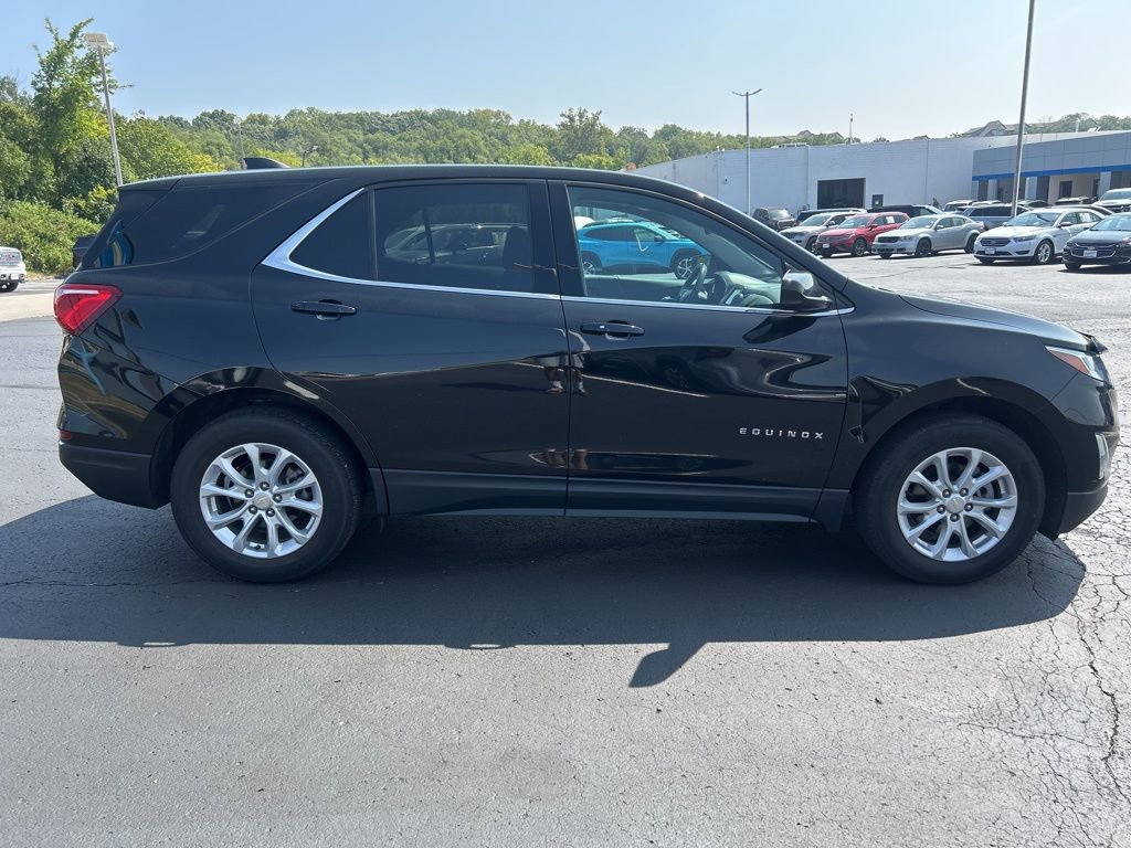 Used 2020 Chevrolet Equinox LT w/ Driver Convenience Package image 5